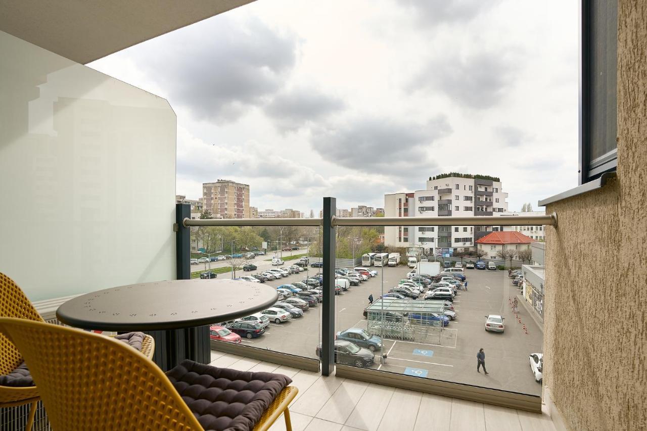 Moon Plaza Deluxe Studios Bucharest Exterior photo